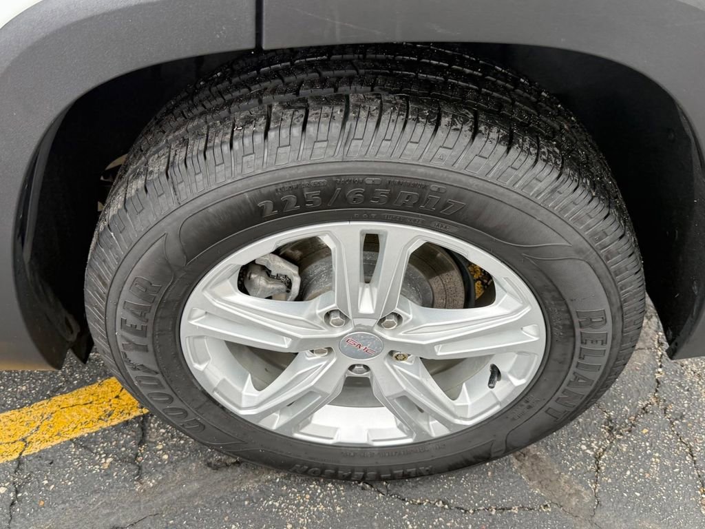 Used 2022 GMC Terrain SLE w/ Driver Convenience Package image 7