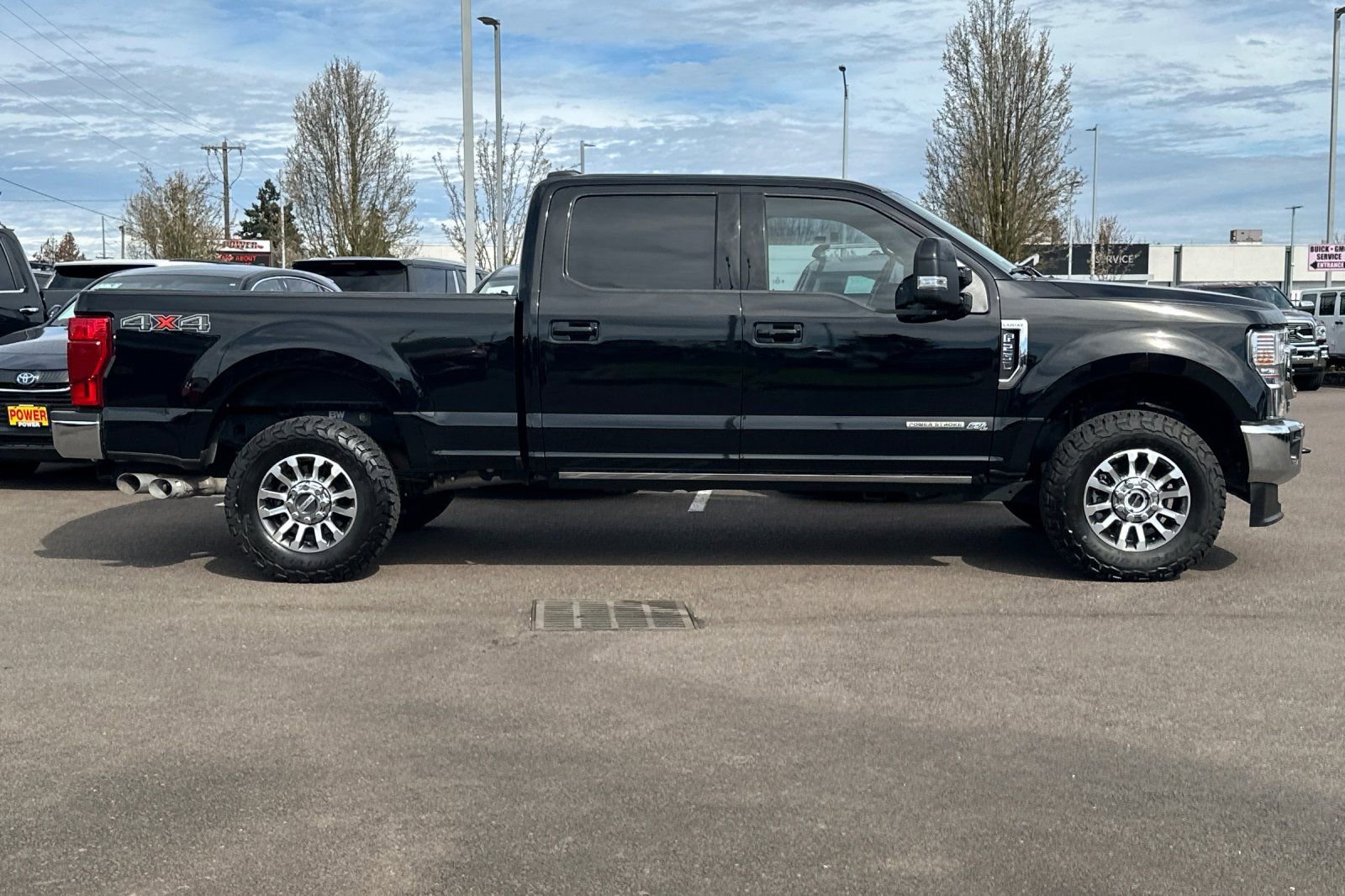 Used 2022 Ford F250 Lariat w/ Lariat Ultimate Package image 3