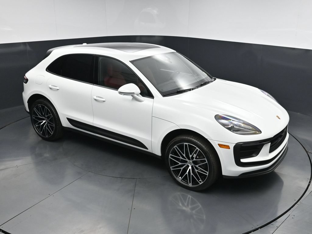 New 2026 Porsche Macan AWD/4WD image 22
