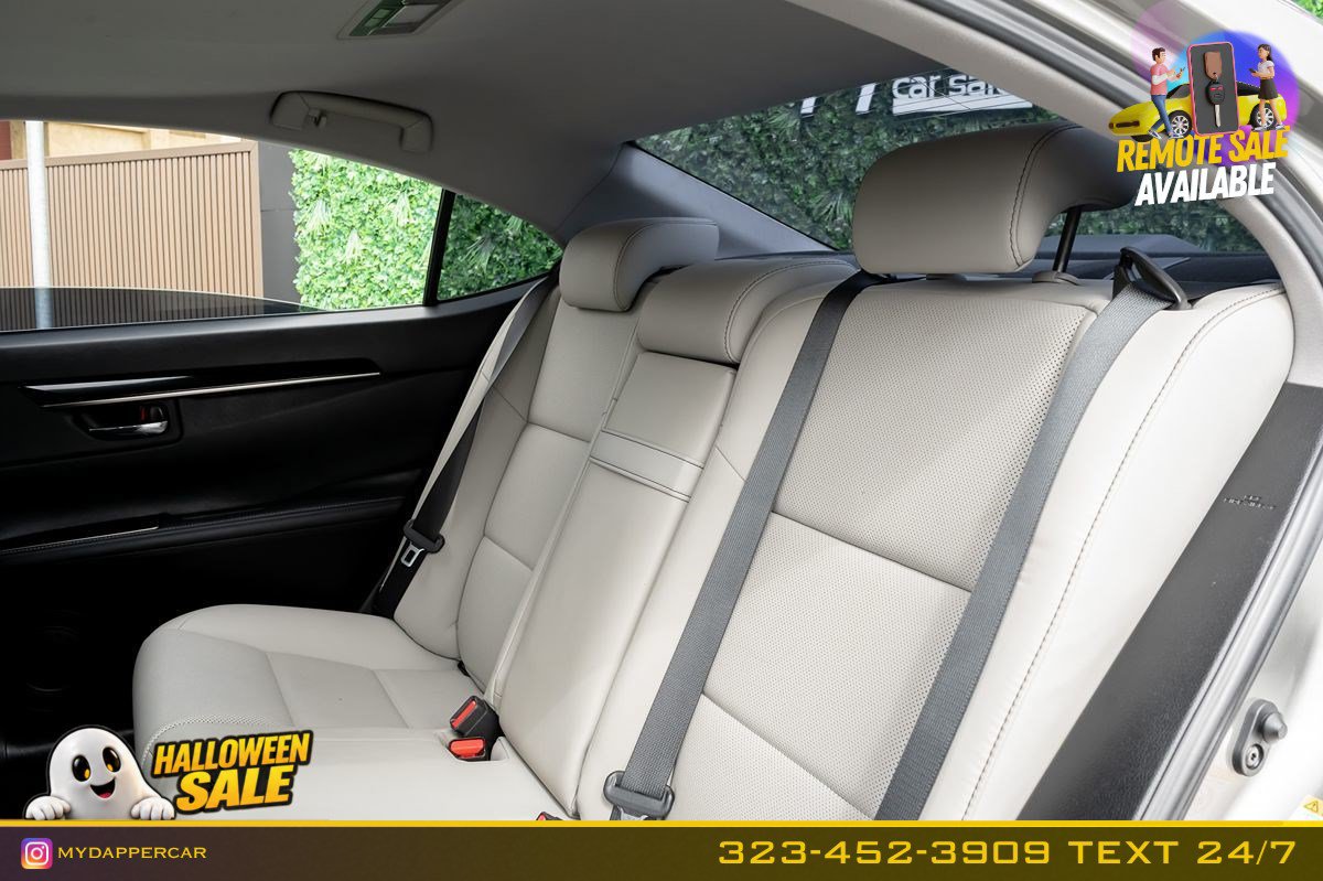 Used 2017 Lexus ES 350 w/ Accessory Package 2 FWD image 16