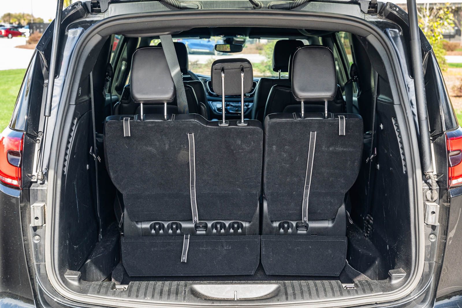 Used 2025 Chrysler Pacifica Select image 18