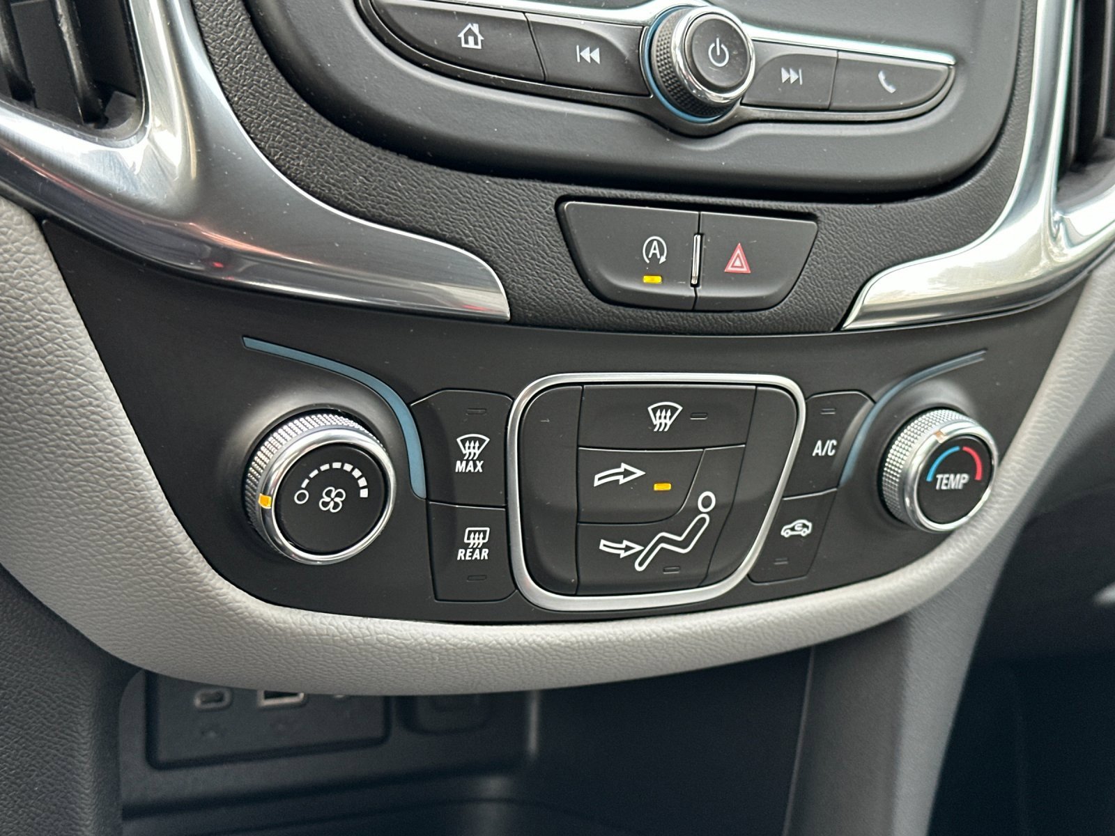 Used 2024 Chevrolet Equinox LS image 20