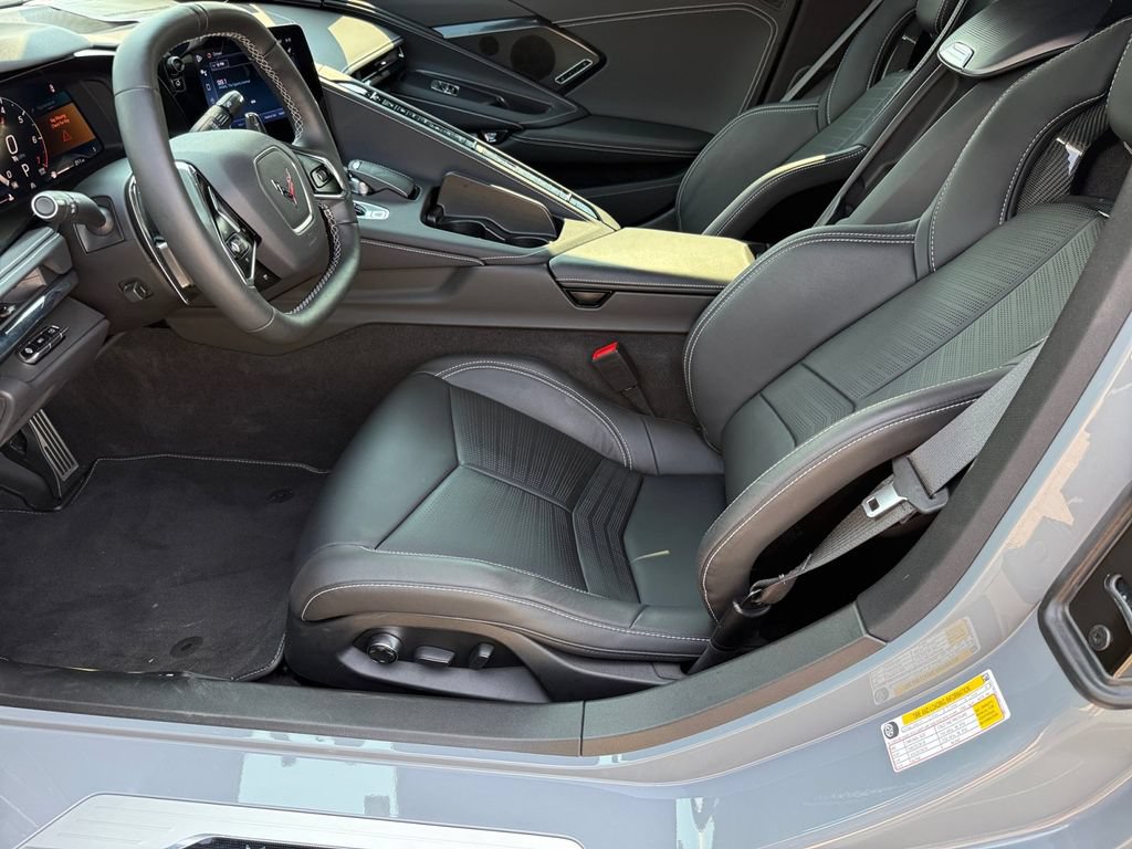 Used 2024 Chevrolet Corvette Stingray Preferred Cpe w/ Z51 Performance Package RWD image 10