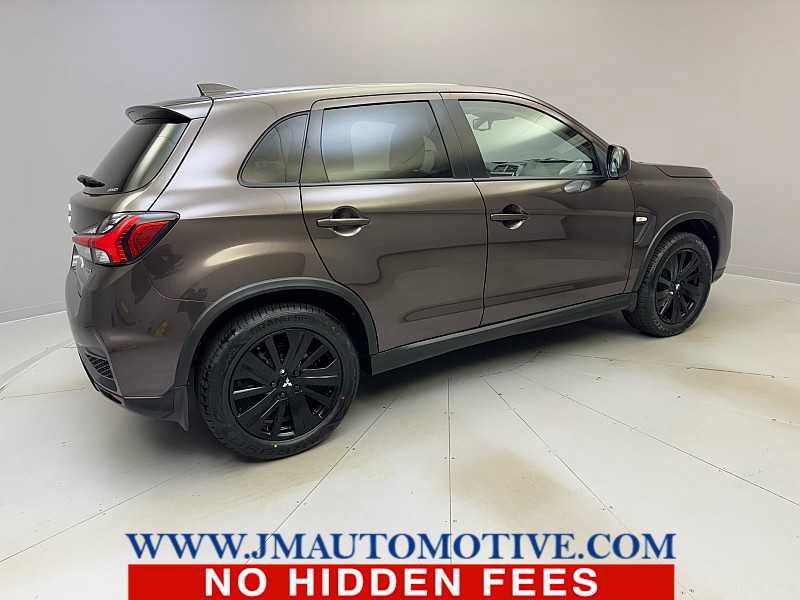 Used 2021 Mitsubishi Outlander Sport LE image 5