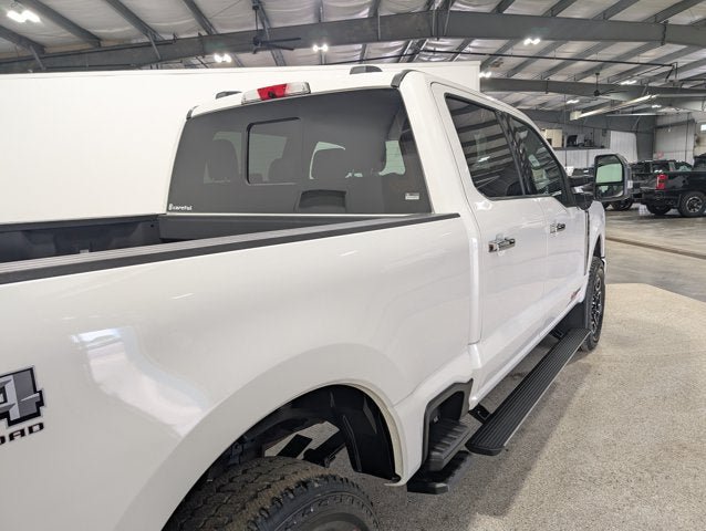 Used 2023 Ford F350 Platinum w/ FX4 Off-Road Package AWD/4WD image 3