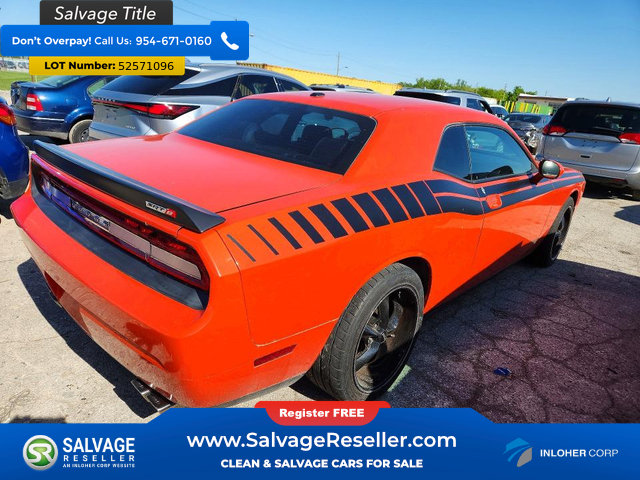 Used 2009 Dodge Challenger SRT8 RWD image 4