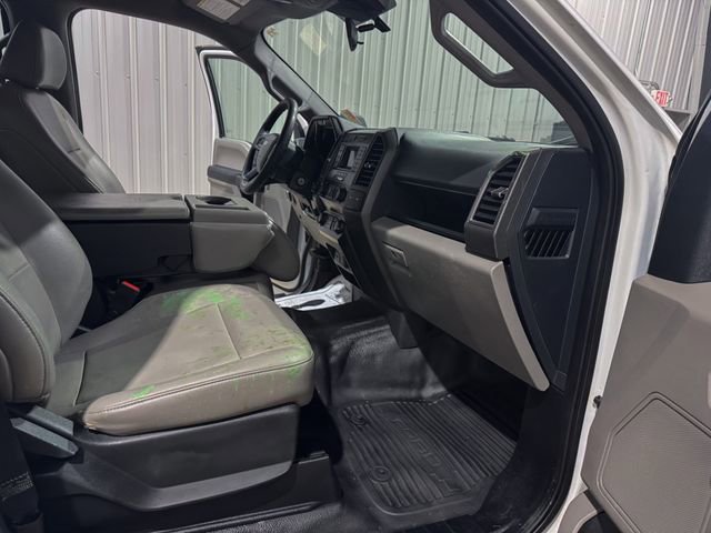 Used 2022 Ford F350 XL w/ Power Equipment Group image 19