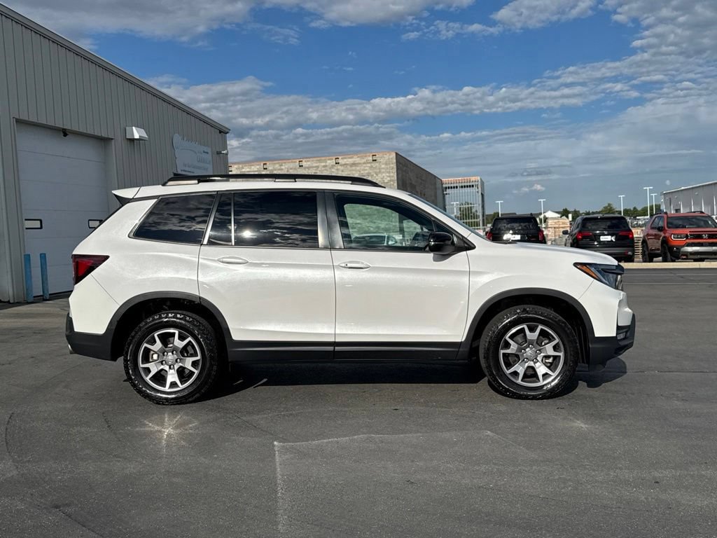 Certified 2023 Honda Passport TrailSport image 8