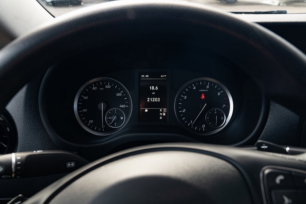 Used 2023 Mercedes-Benz Metris image 10