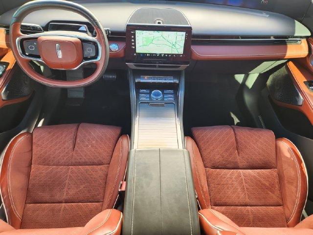 Certified 2024 Lincoln Nautilus Black Label AWD/4WD image 13