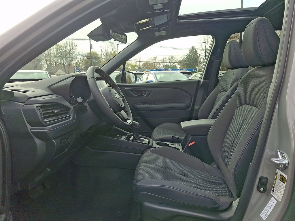 Used 2025 Subaru Forester Premium image 12