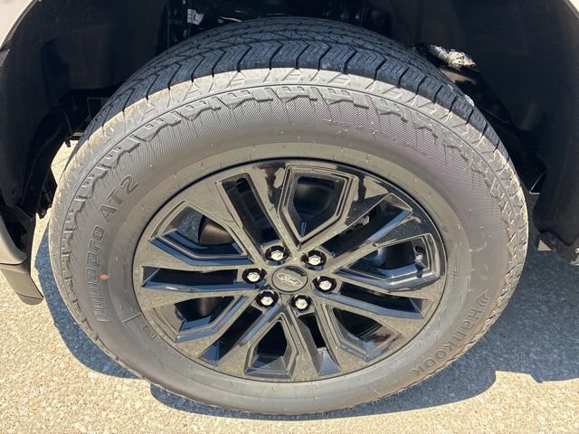 New 2026 Ford F150 Lariat w/ Equipment Group 501A Mid AWD/4WD image 18