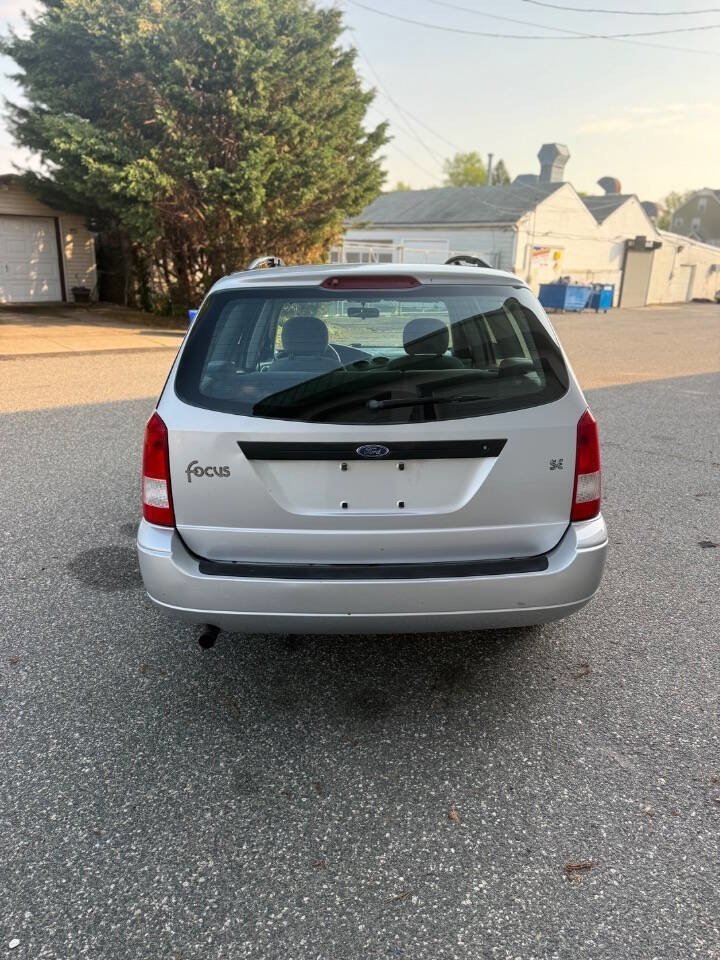 Used 2001 Ford Focus SE FWD image 5