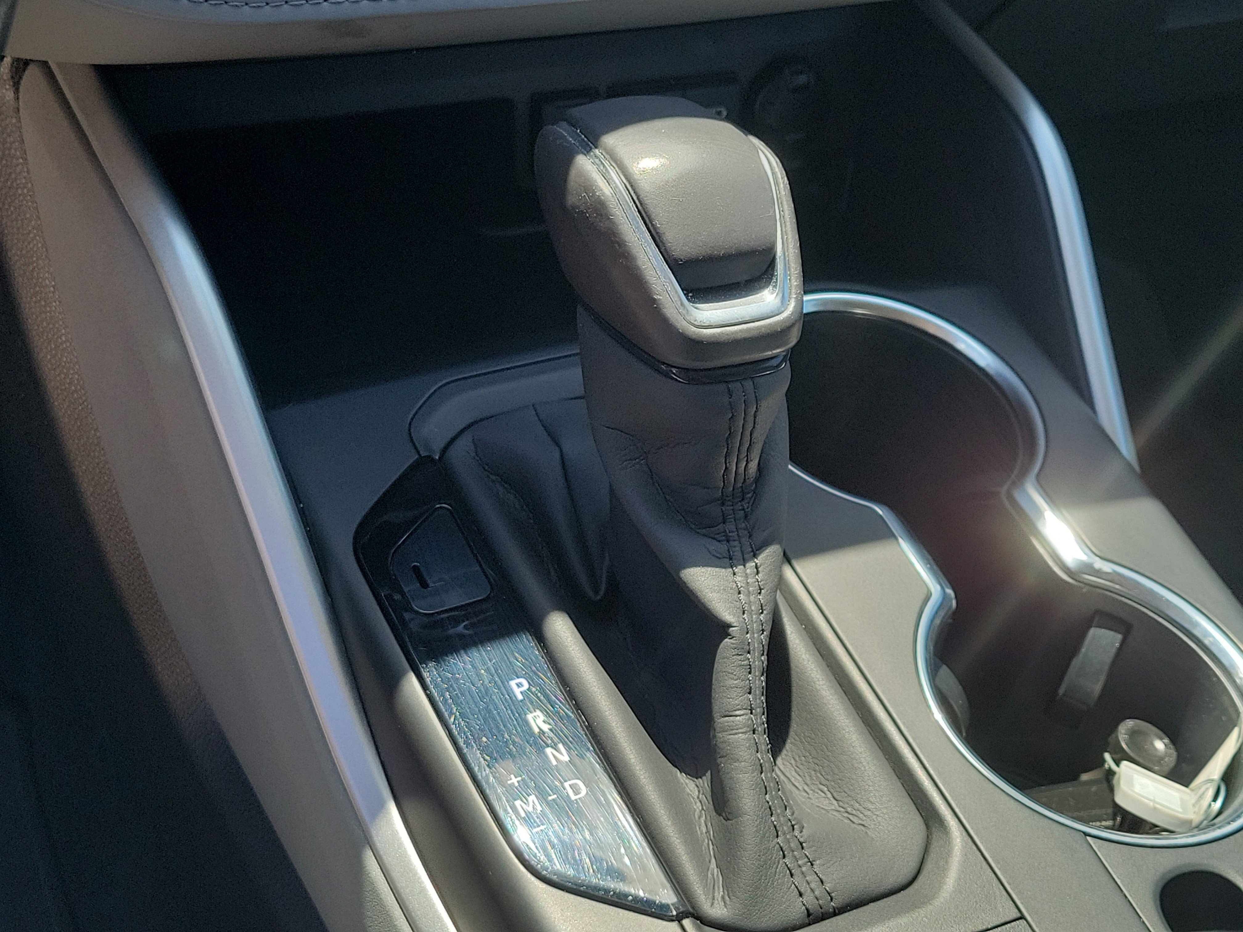 Used 2020 Toyota Highlander LE AWD/4WD image 29