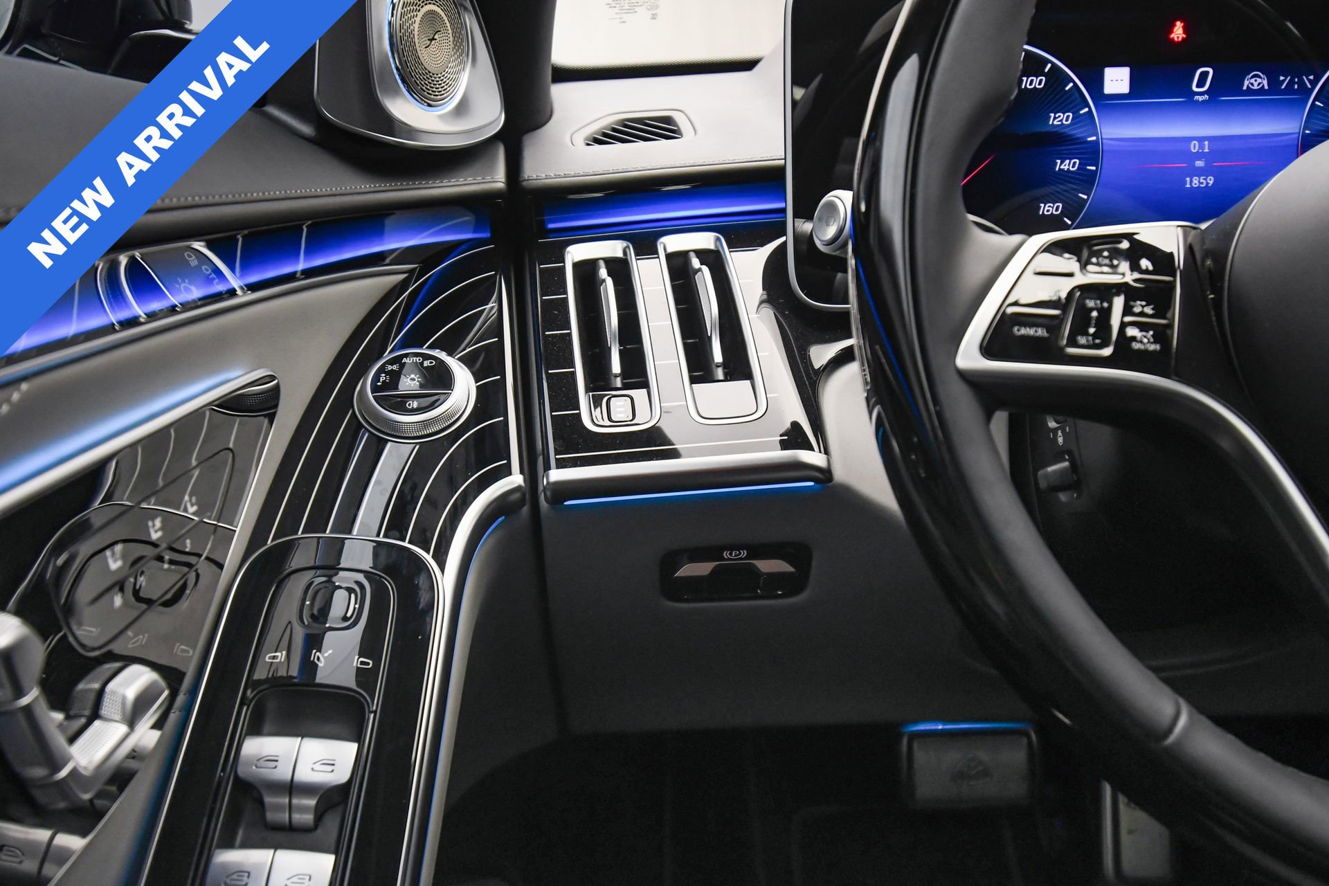 Used 2025 Mercedes-Benz Maybach S 580 4MATIC image 40