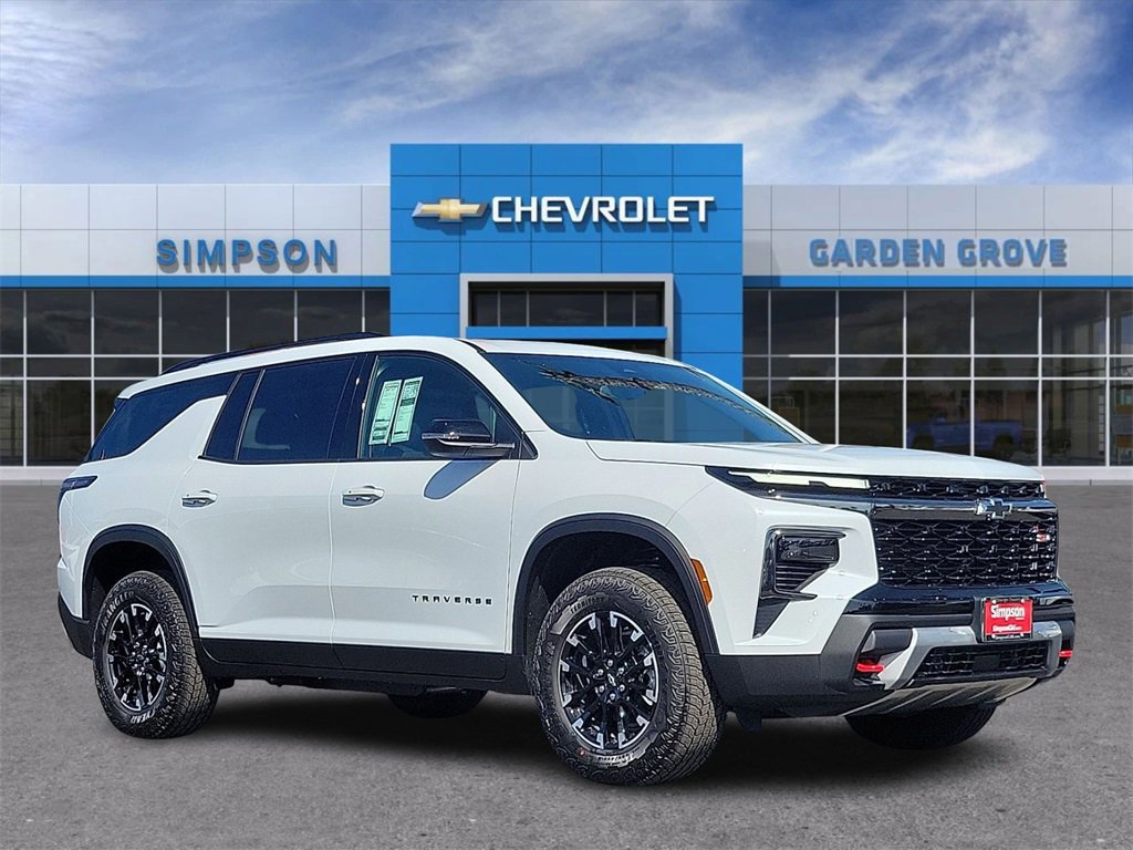 New 2026 Chevrolet Traverse Z71 w/ LPO, Floor Liner Package image 1