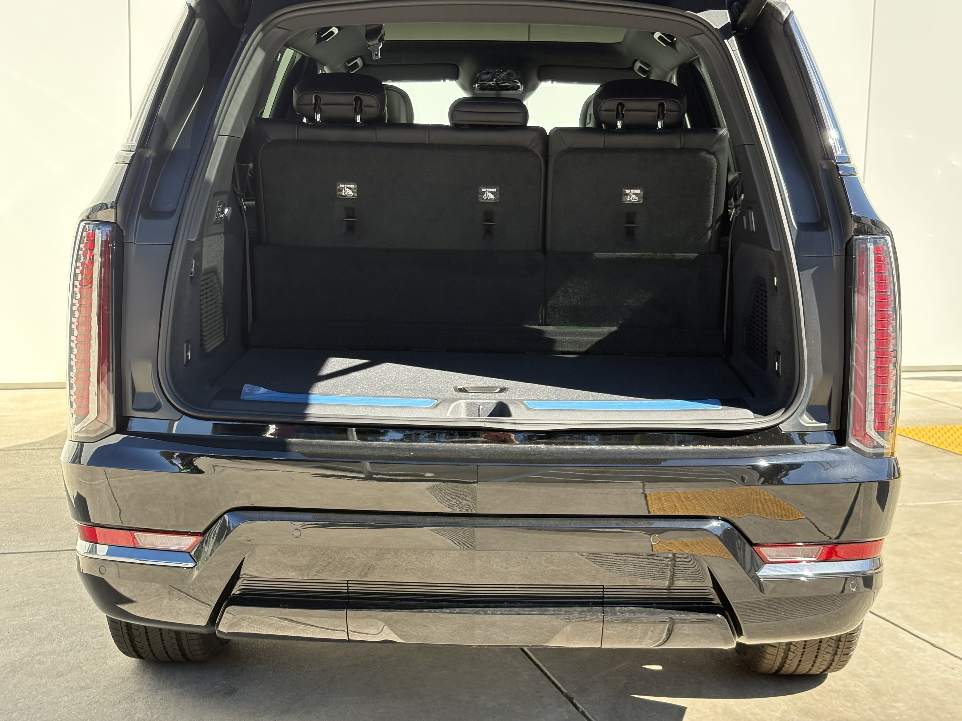 New 2026 Cadillac Escalade IQL Sport 1 AWD/4WD image 9