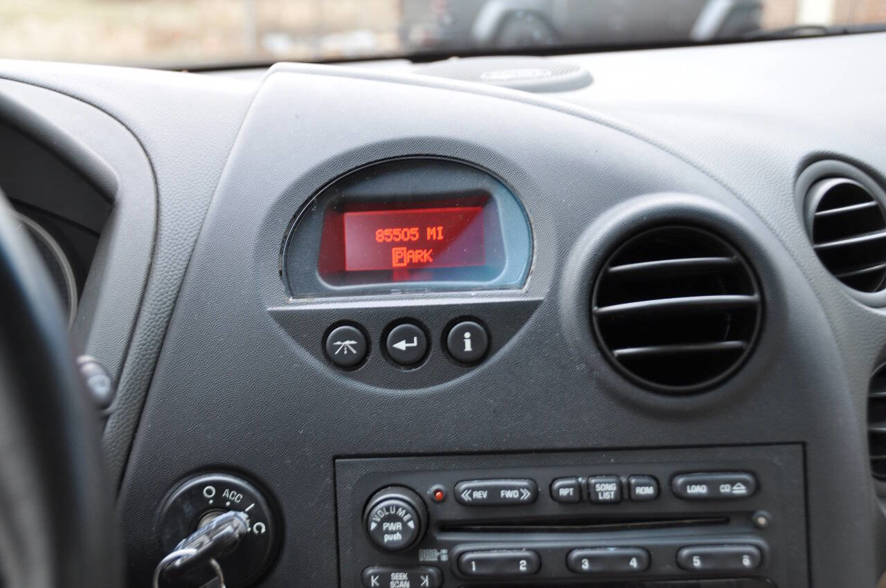 Used 2005 Pontiac Grand Prix GTP w/ Premium Audio Package FWD image 26