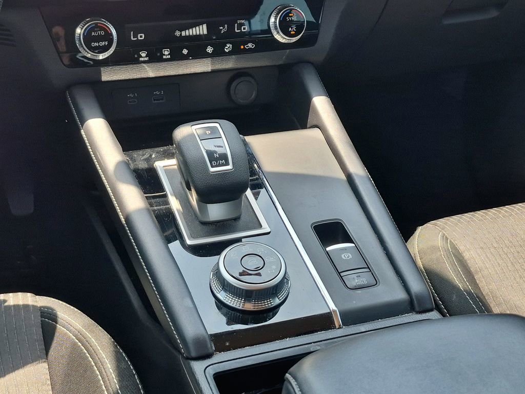 Used 2023 Mitsubishi Outlander ES FWD image 21