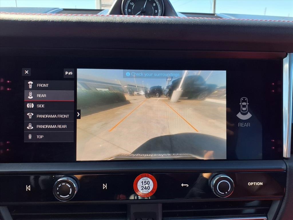 Used 2022 Porsche Macan image 6