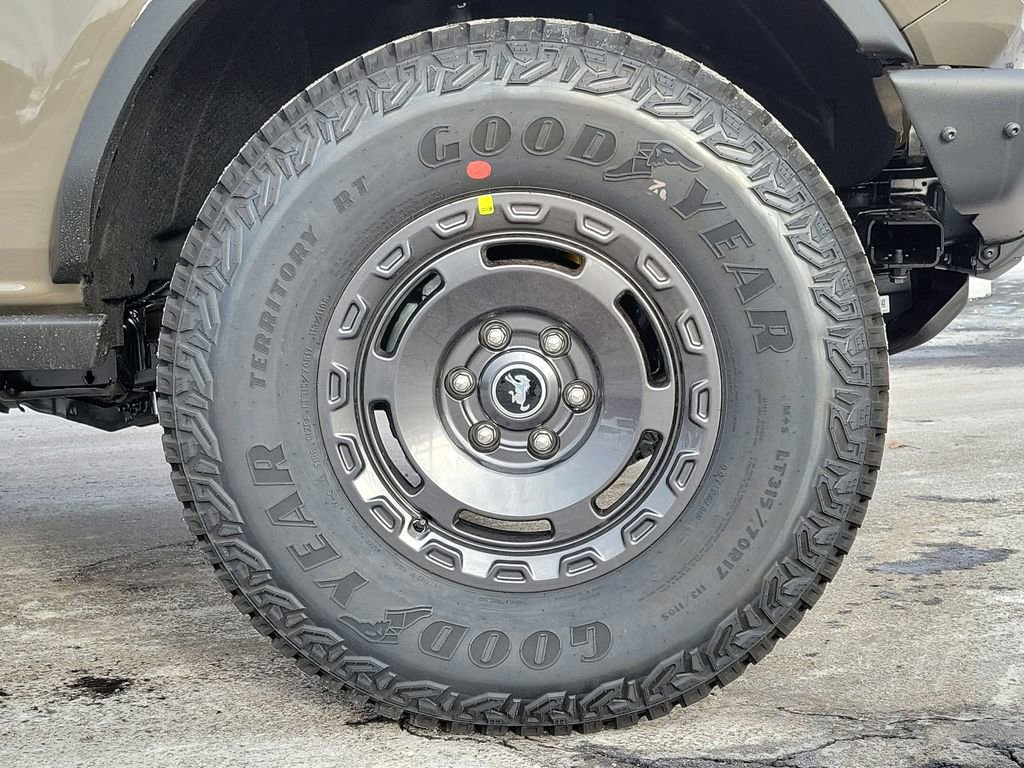 New 2025 Ford Bronco Badlands image 9