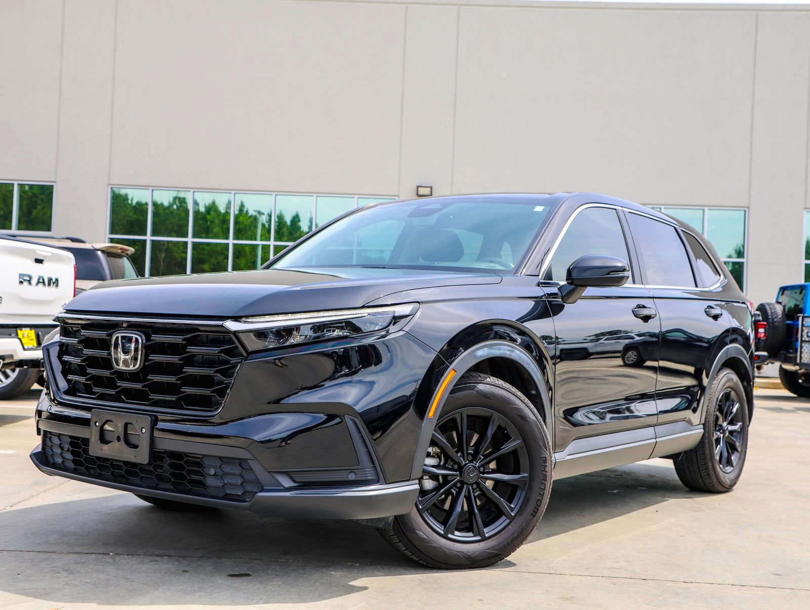 Used 2024 Honda CR-V EX-L image 1