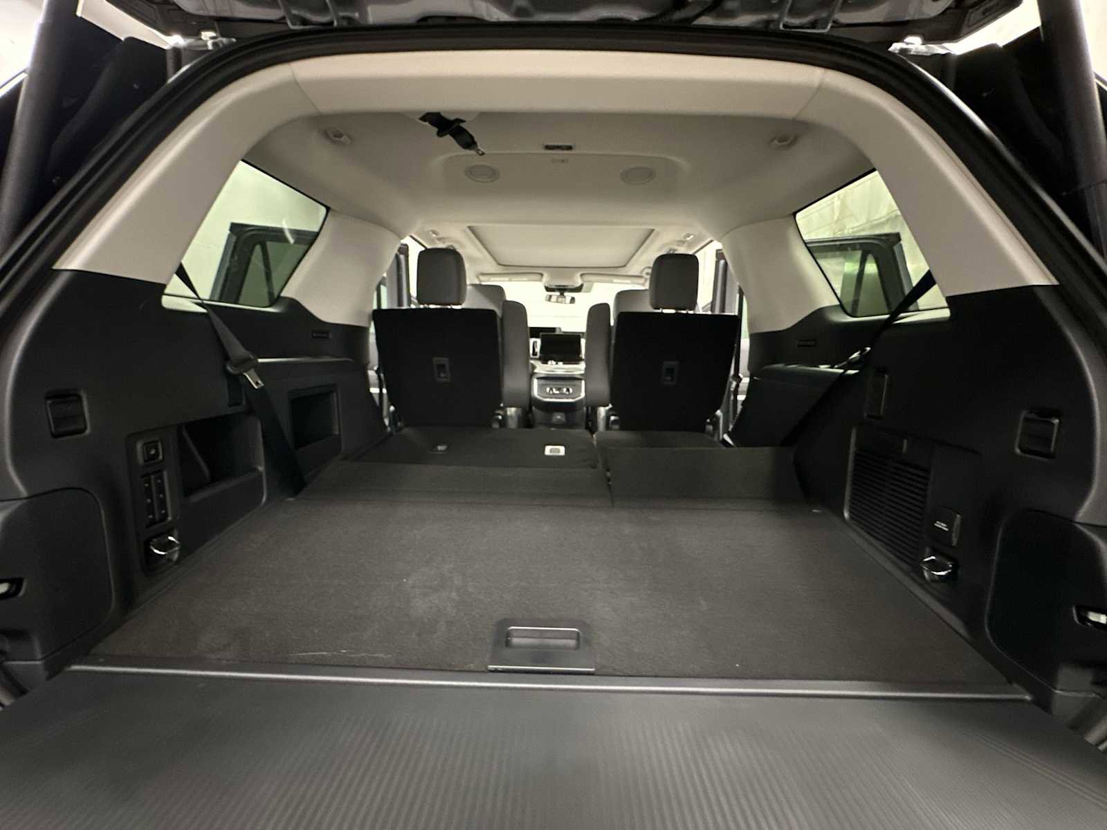 New 2026 Ford Expedition Active AWD/4WD image 25