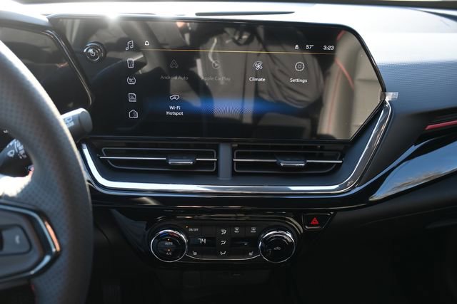 New 2026 Chevrolet Trax RS w/ Sunroof Package image 17