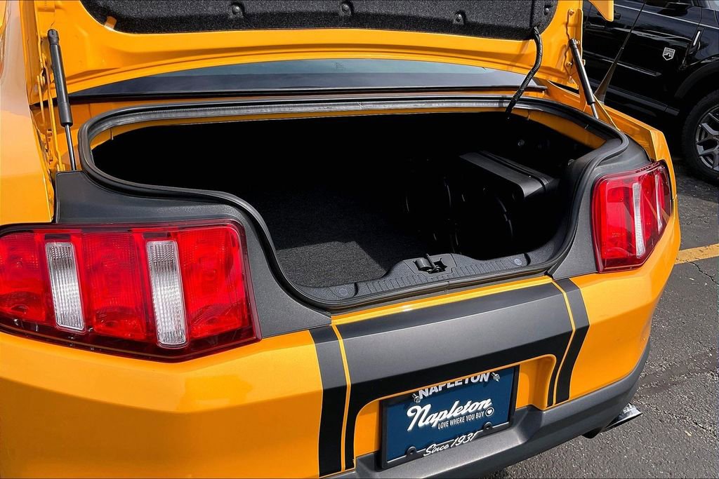 Used 2011 Ford Mustang GT Premium w/ GT Coupe Accessory Pkg 5 RWD image 25
