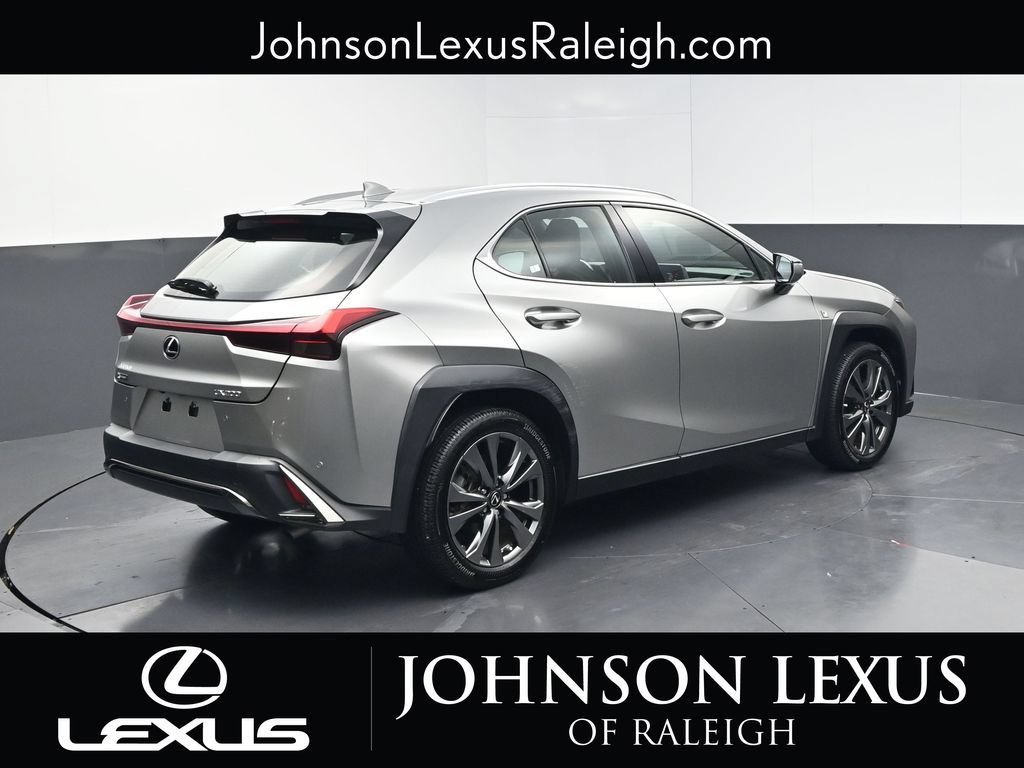 Used 2019 Lexus UX 200 F Sport w/ F Sport Premium Package FWD image 9