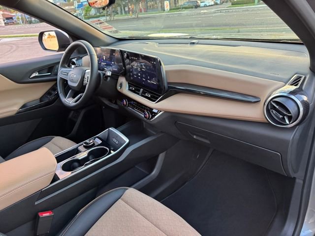 Used 2025 Chevrolet Equinox ACTIV w/ Safety and Technology Package image 22