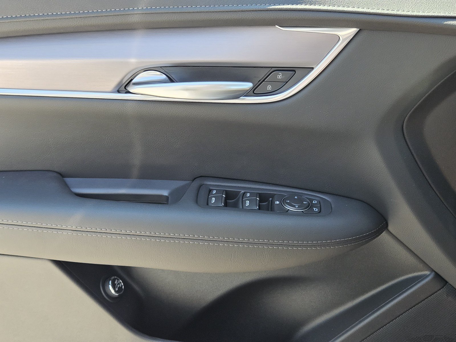 New 2026 Cadillac XT5 Luxury FWD image 16