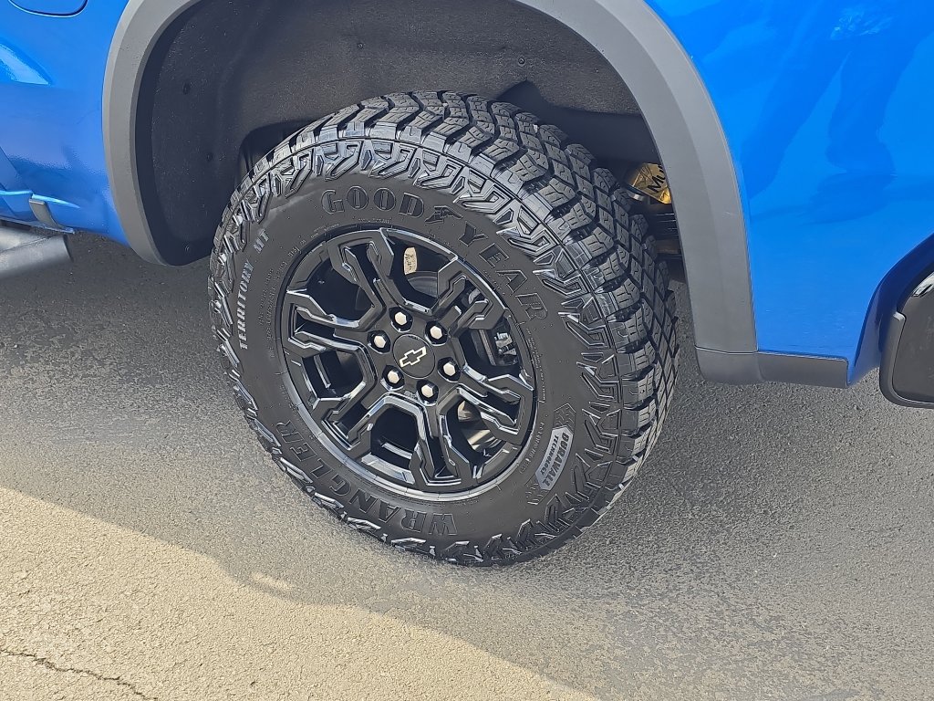 Certified 2022 Chevrolet Silverado 1500 ZR2 w/ Technology Package image 11