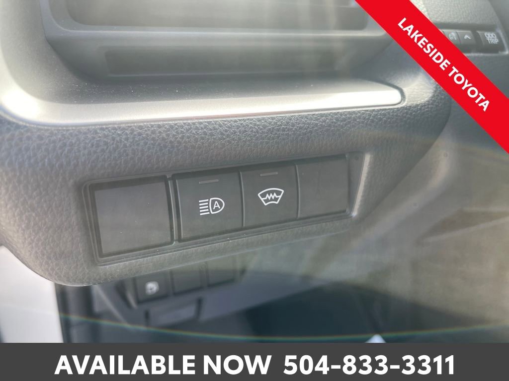 Certified 2025 Toyota Prius LE image 23