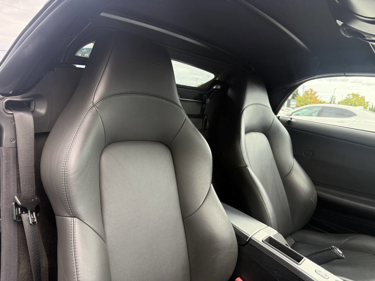 Used 2005 Chrysler Crossfire Convertible image 15