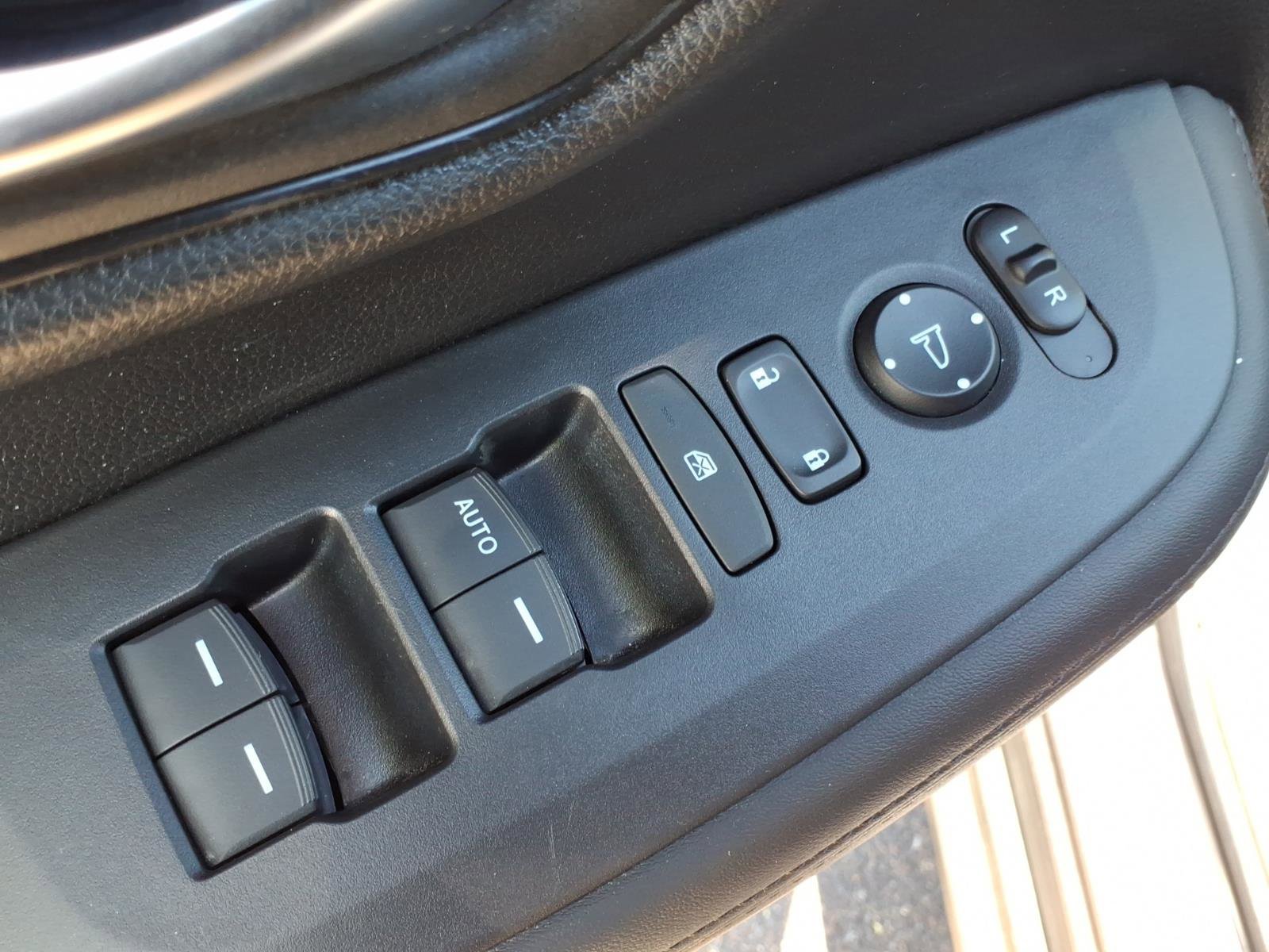 Used 2024 Honda HR-V LX image 12