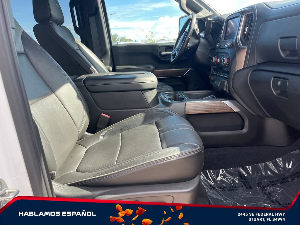 Used 2020 Chevrolet Silverado 2500 High Country w/ Technology Package AWD/4WD image 19