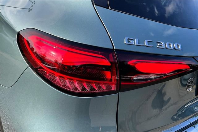 Used 2026 Mercedes-Benz GLC 300 4MATIC image 25