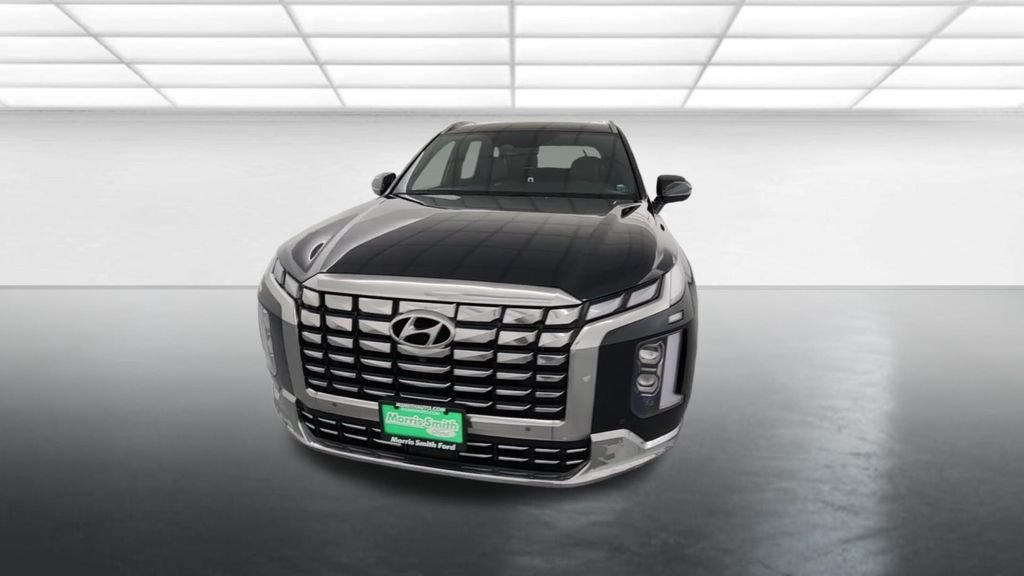 Used 2024 Hyundai Palisade Calligraphy AWD/4WD image 2