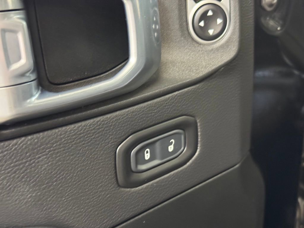 Used 2021 Jeep Wrangler Unlimited Sahara image 10