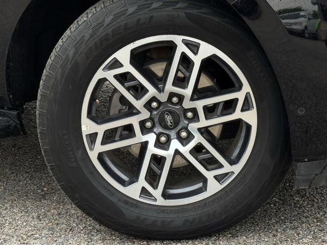 Used 2025 Ford Expedition Active AWD/4WD image 34