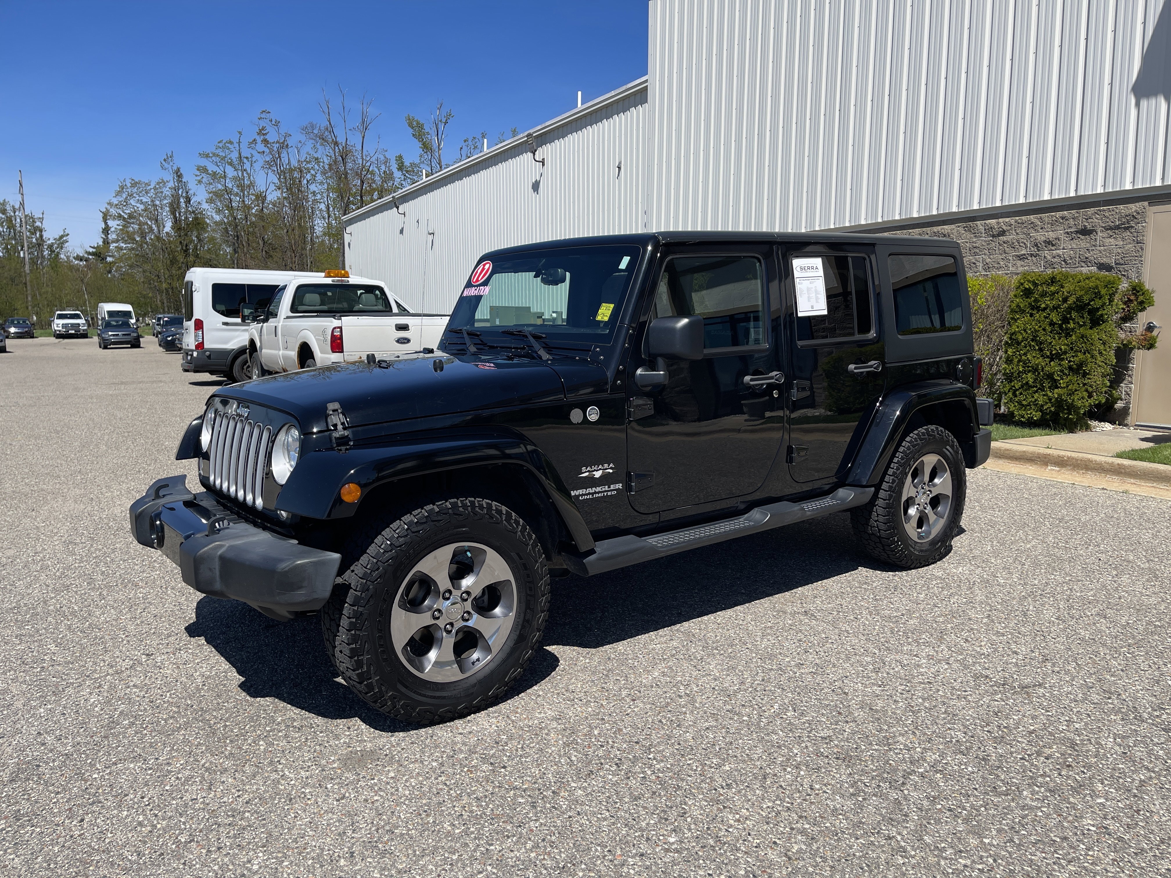 Used 2017 Jeep Wrangler Unlimited Sahara AWD/4WD image 7