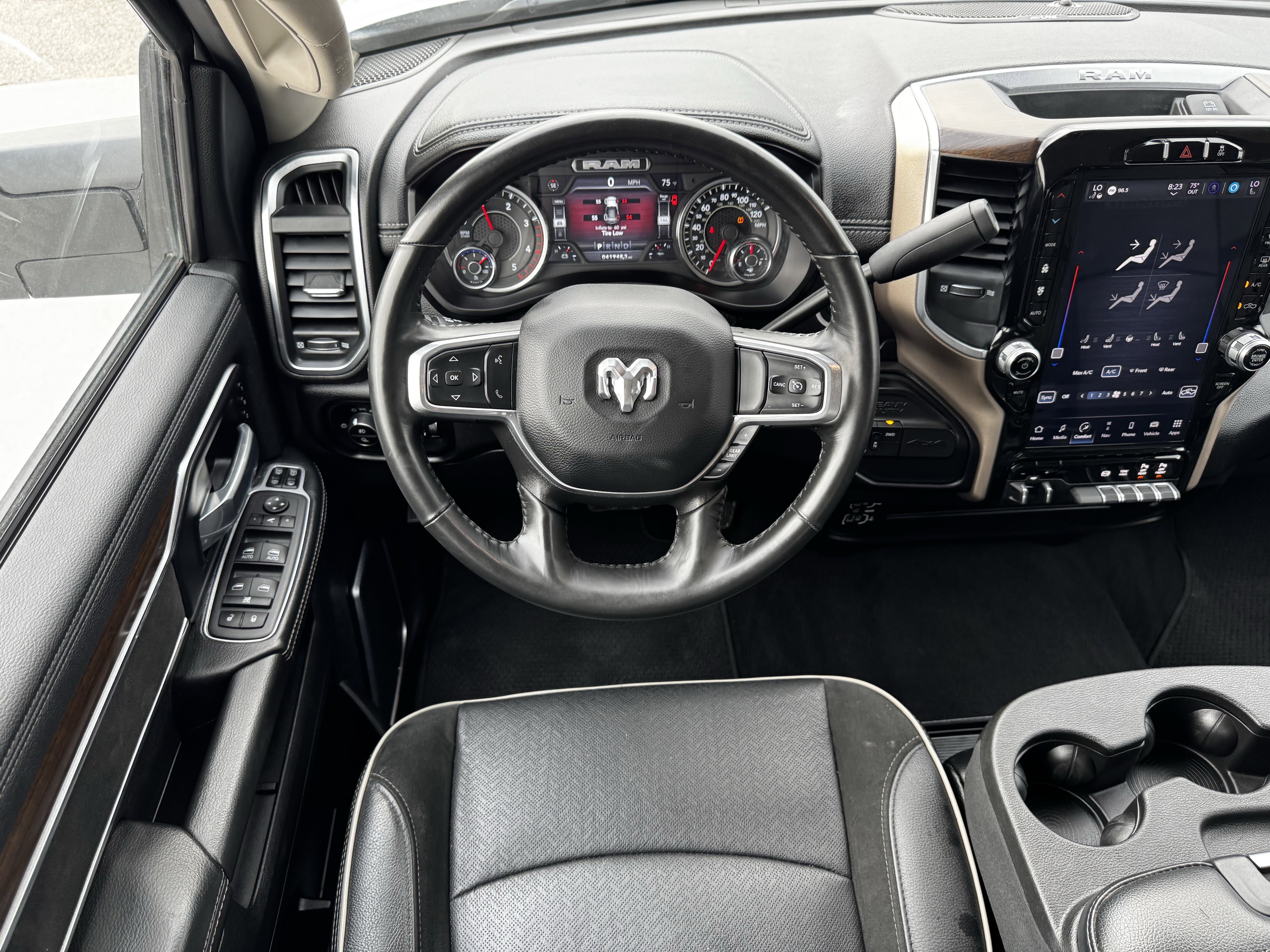 Used 2024 RAM 2500 Laramie image 14