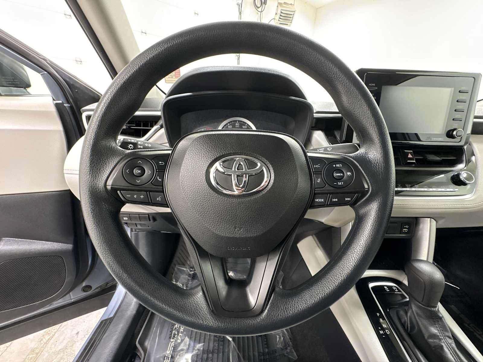 Certified 2022 Toyota Corolla Cross L AWD/4WD image 16