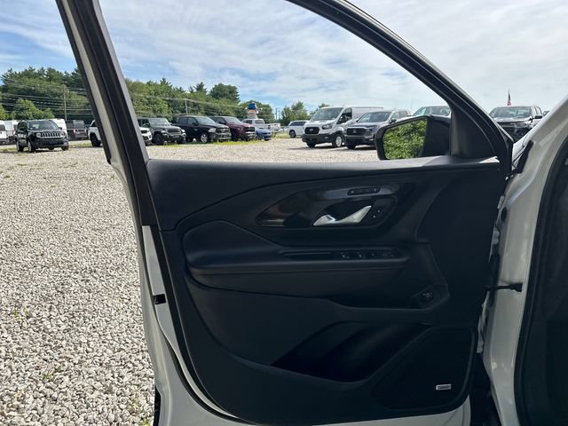 Certified 2022 GMC Terrain AT4 w/ Infotainment Package II AWD/4WD image 26