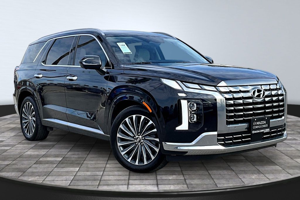 Used 2024 Hyundai Palisade Calligraphy FWD image 4