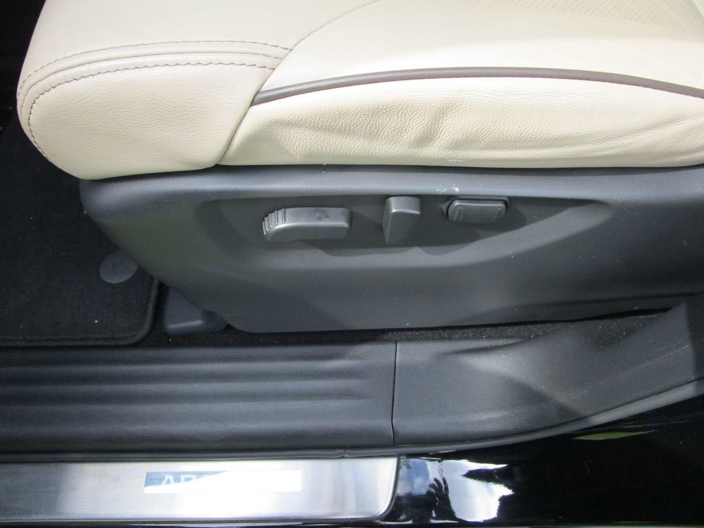 Used 2024 Nissan Armada SL w/ Cargo Package image 26