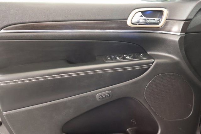 Used 2014 Jeep Grand Cherokee Limited w/ Trailer Tow Group IV image 10