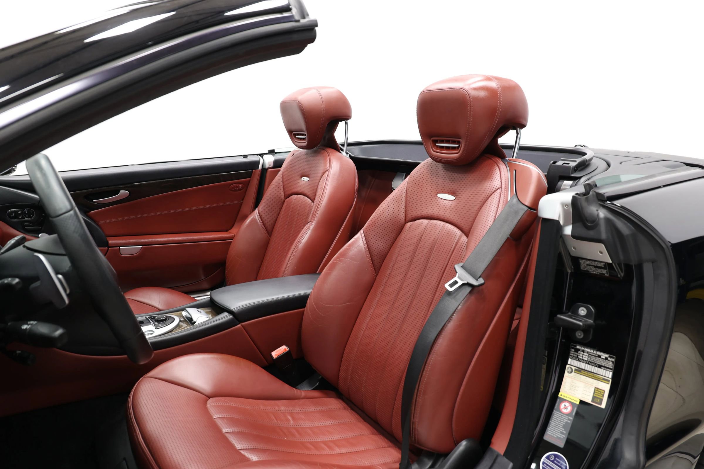 Used 2012 Mercedes-Benz SL 63 AMG image 3