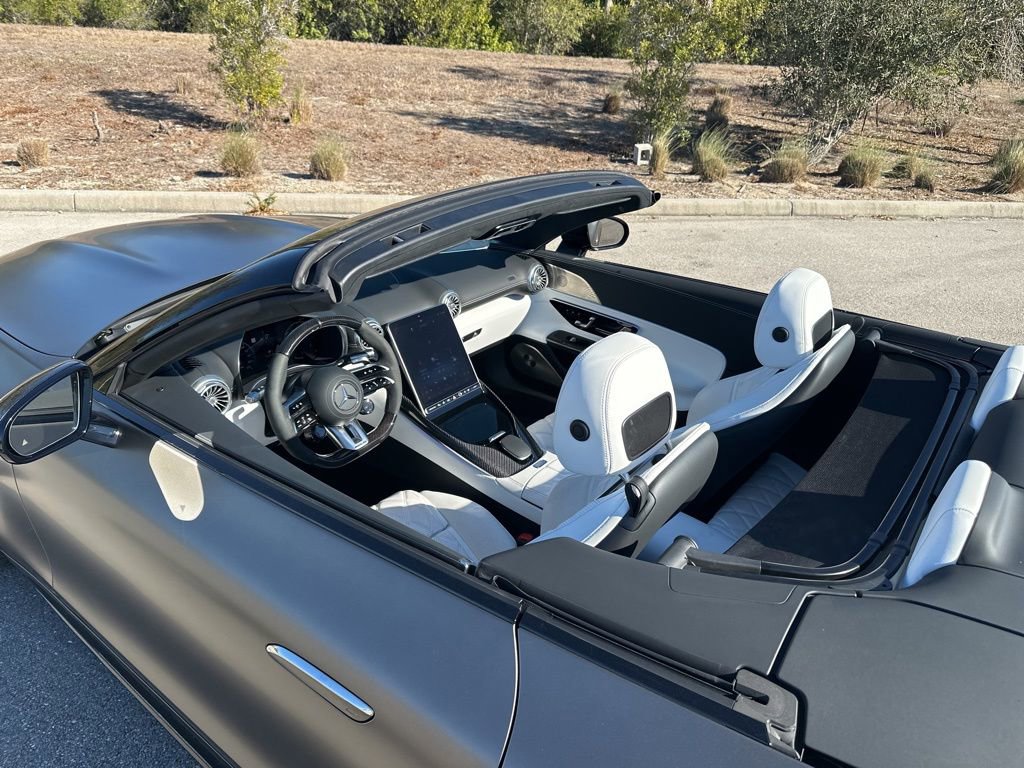 Used 2025 Mercedes-Benz SL 63 AMG 4MATIC image 43